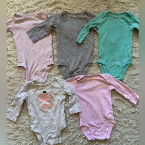Carter’s Long Sleeve Onesies (5) Size 6M